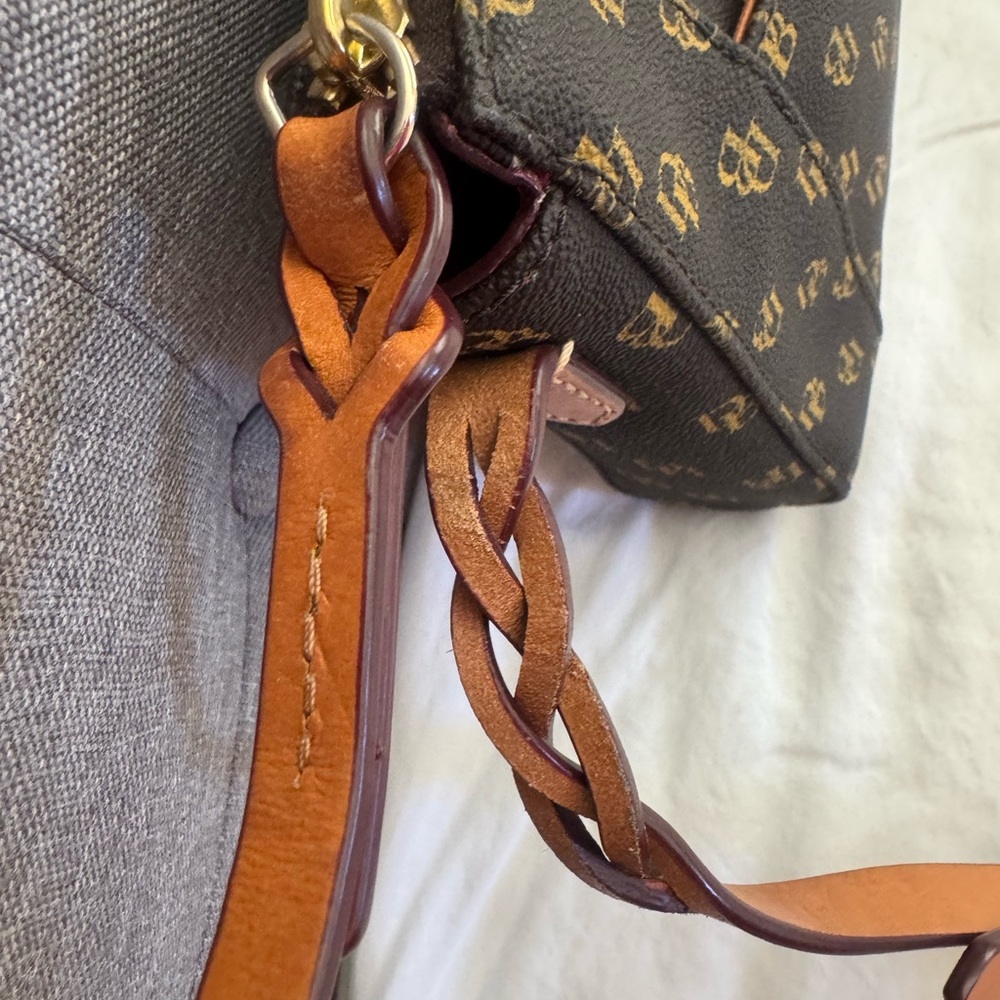 Dooney & Bourke Blakey Marlee Crossbody - Picture 15 of 16